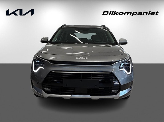 Kia Niro 2 of 5