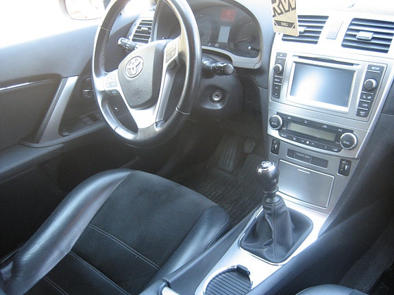 Toyota Avensis 13 of 20