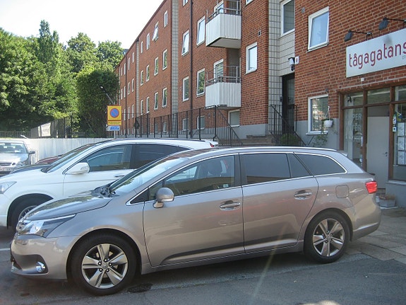 Toyota Avensis 3 of 20