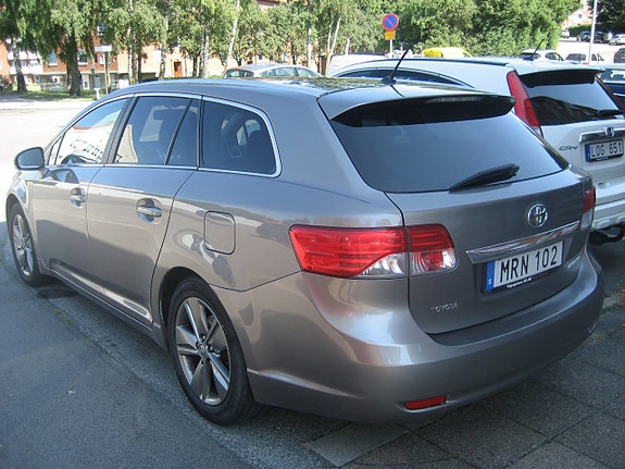 Toyota Avensis 4 of 20