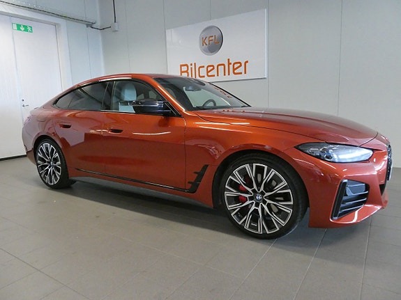 BMW M440i 4 of 5