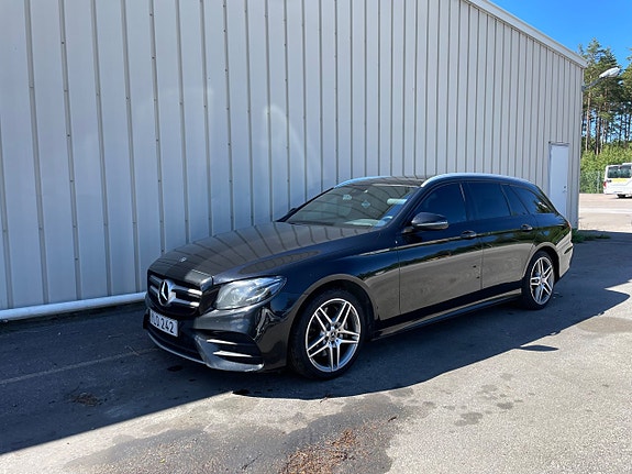 Mercedes-Benz E220