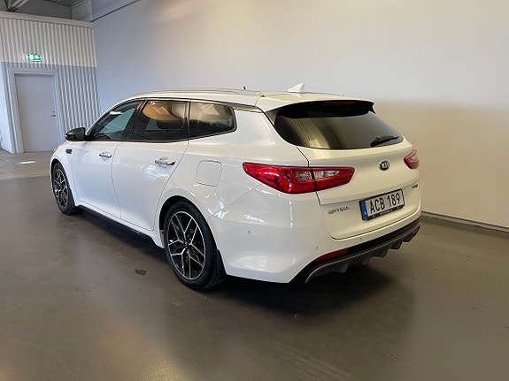 Kia Optima 3 of 5