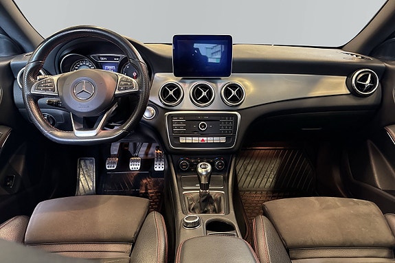 Mercedes-Benz CLA180 d 12 of 18