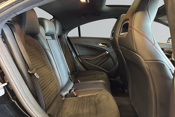 Mercedes-Benz CLA180 d 15 of 18