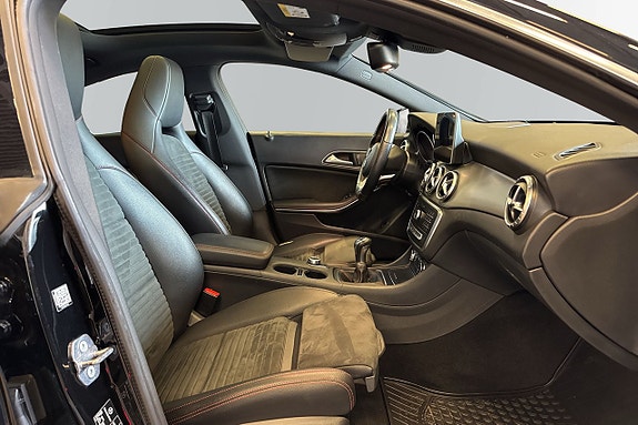 Mercedes-Benz CLA180 d 14 of 18
