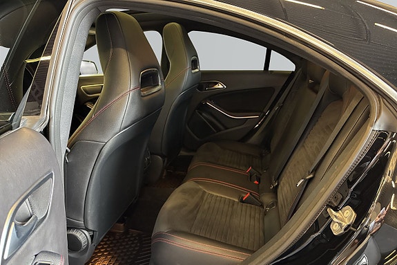 Mercedes-Benz CLA180 d 11 of 18