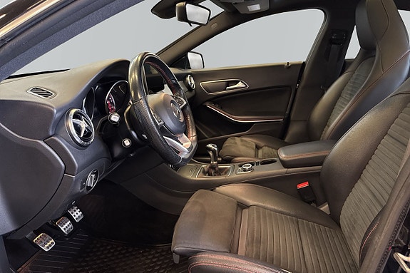 Mercedes-Benz CLA180 d 10 of 18