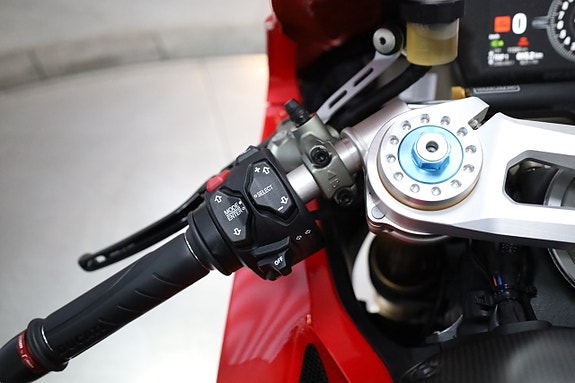 Ducati Panigale V4R DQS / Akrapovic helsystem 21 of 22