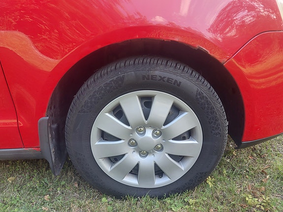 Volkswagen Polo 8 of 9