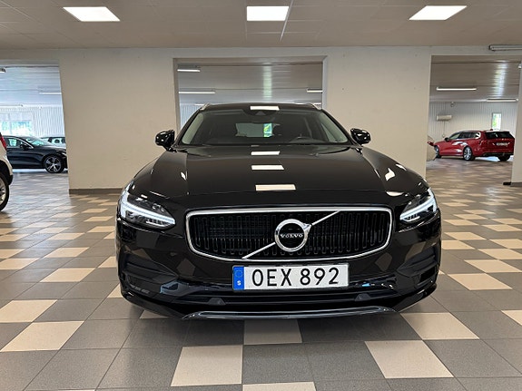Volvo V90 3 of 5