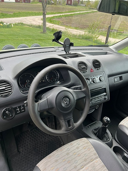 Volkswagen Caddy 4 of 5