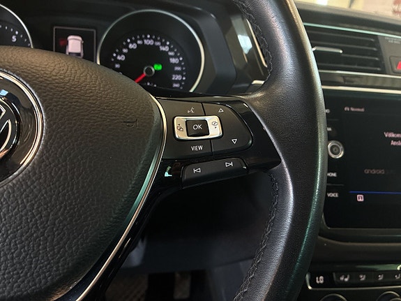 Volkswagen Tiguan 24 of 27