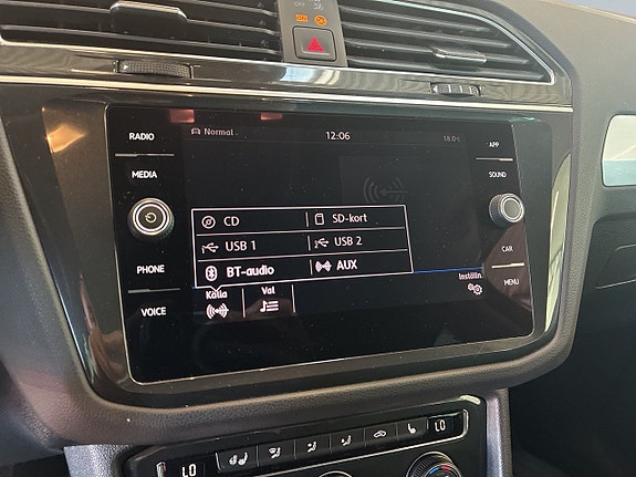 Volkswagen Tiguan 15 of 27