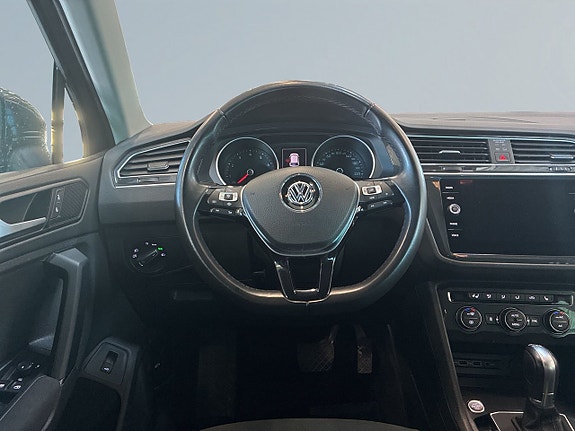 Volkswagen Tiguan 9 of 27