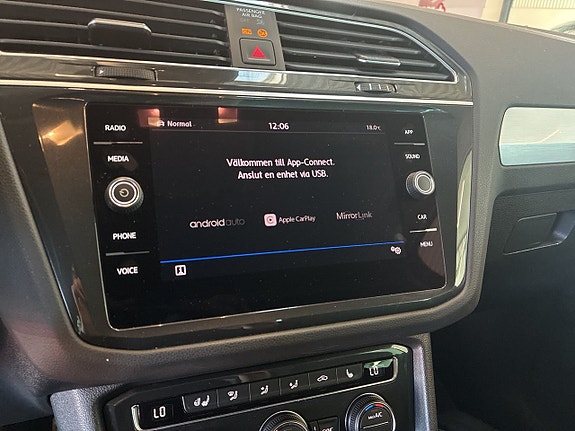 Volkswagen Tiguan 20 of 27