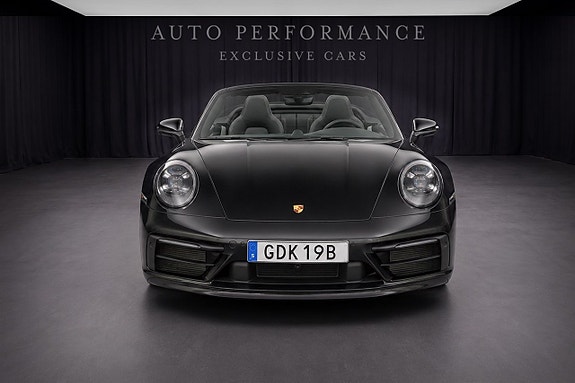 Porsche 911 4 of 5