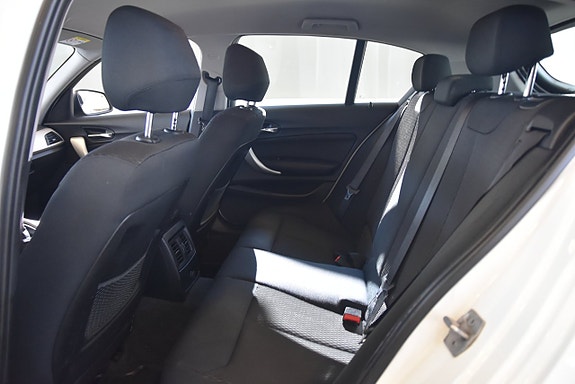 BMW 116d 13 of 14