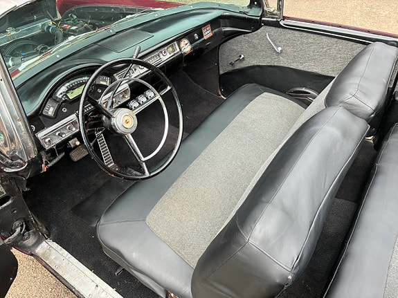 Ford Fairlane 5 of 5