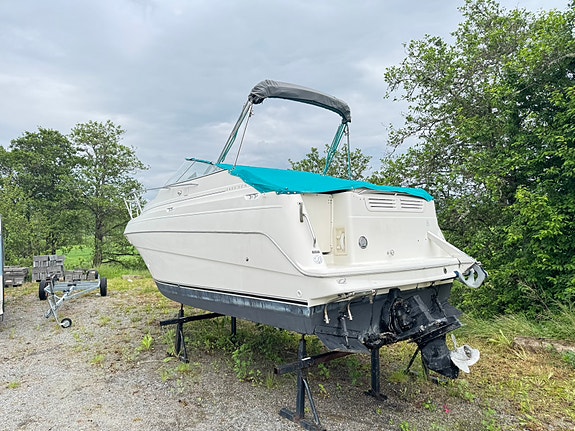 Maxum 2400 SCR 3 of 5