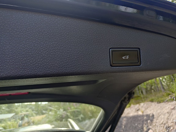 Volkswagen Touareg 4 of 5