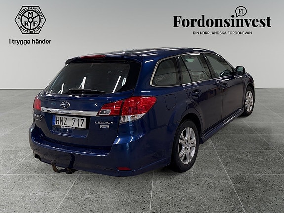 Subaru Legacy 5 of 5