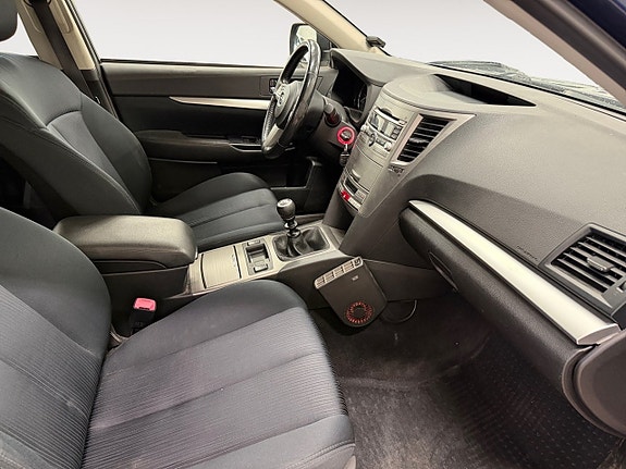 Subaru Legacy 13 of 15