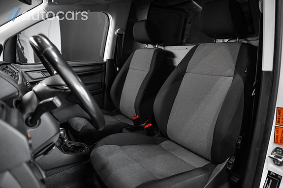 Volkswagen Caddy 30 of 30