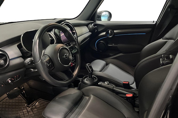 MINI Cooper S 12 of 17
