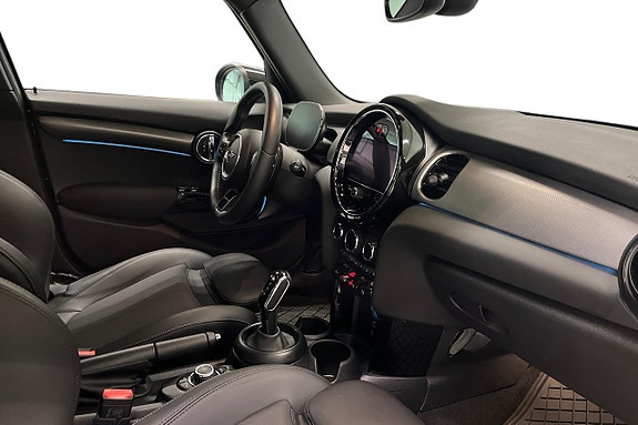 MINI Cooper S 6 of 17