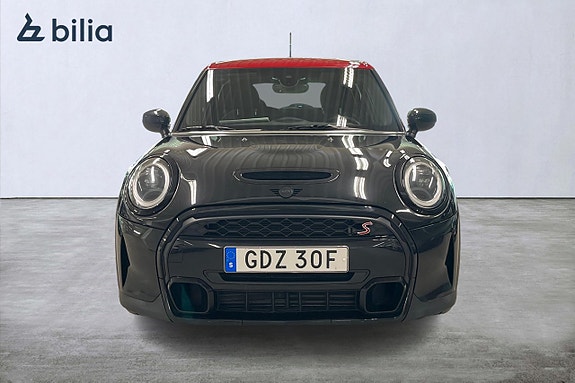 MINI Cooper S 5 of 5