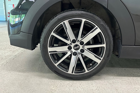 MINI Cooper S 14 of 17