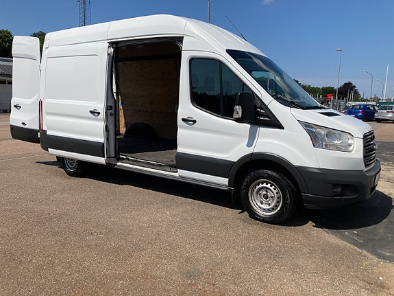 Ford Transit 12 of 22
