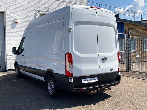 Ford Transit 16 of 22