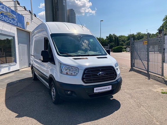 Ford Transit 2 of 5