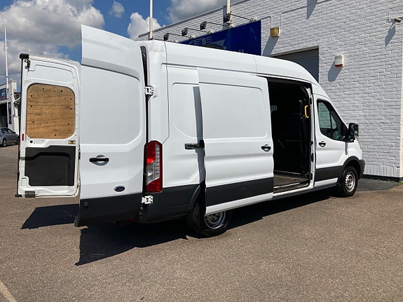 Ford Transit 11 of 22