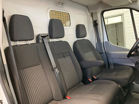 Ford Transit 7 of 22