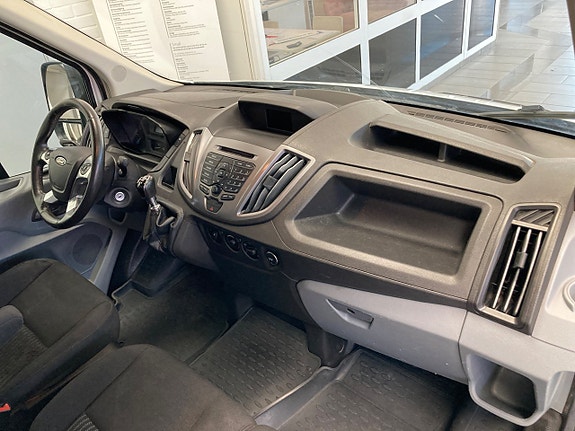 Ford Transit 9 of 22
