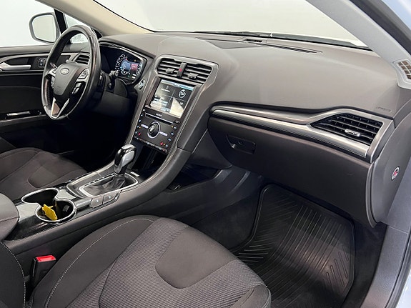 Ford Mondeo 11 of 23