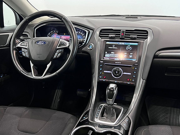 Ford Mondeo 14 of 23