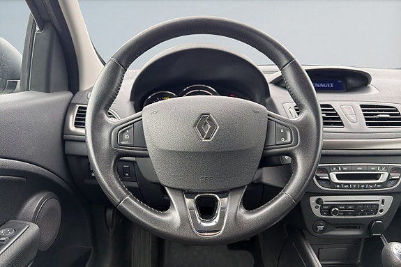 Renault Megane 12 of 17