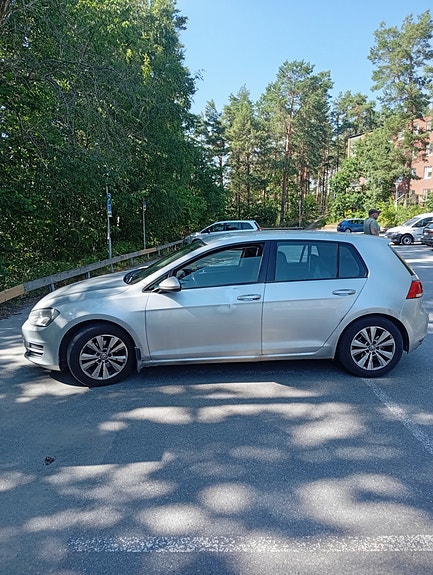Volkswagen Golf VII 4 of 5