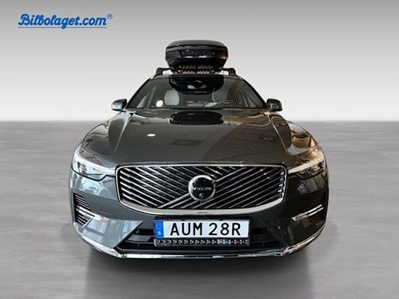 Volvo XC60 2 of 5