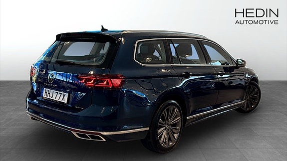 Volkswagen Passat 2 of 5