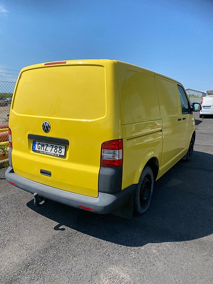 Volkswagen Transporter 3 of 5