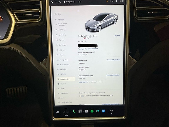 Tesla Model S 8 of 8