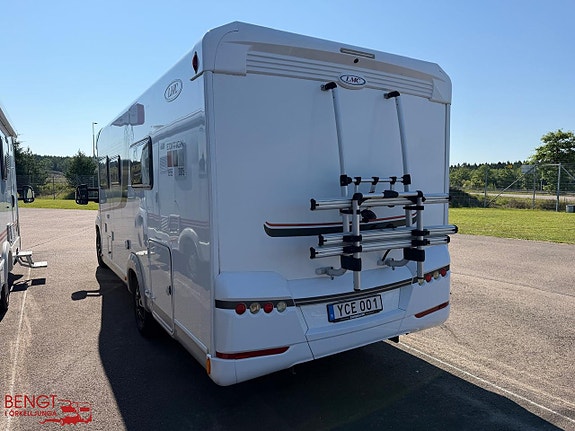 LMC Edition T 712 | Låga enkelsängar | Automat | ALDE | AC x2 2 of 21