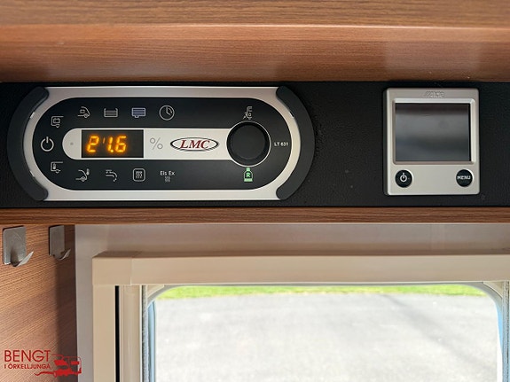 LMC Edition T 712 | Låga enkelsängar | Automat | ALDE | AC x2 21 of 21