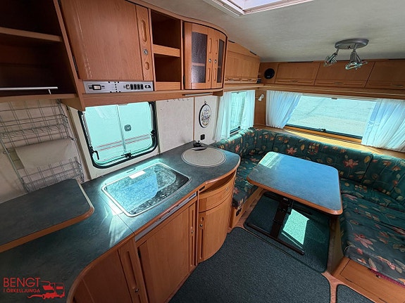 Adria 502 UNICA B UP 14 of 21