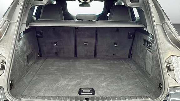 BMW iX 10 of 13